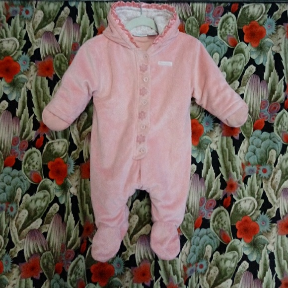 CALVIN KLEIN PINK BABY JACKET SUIT - Picture 2 of 7